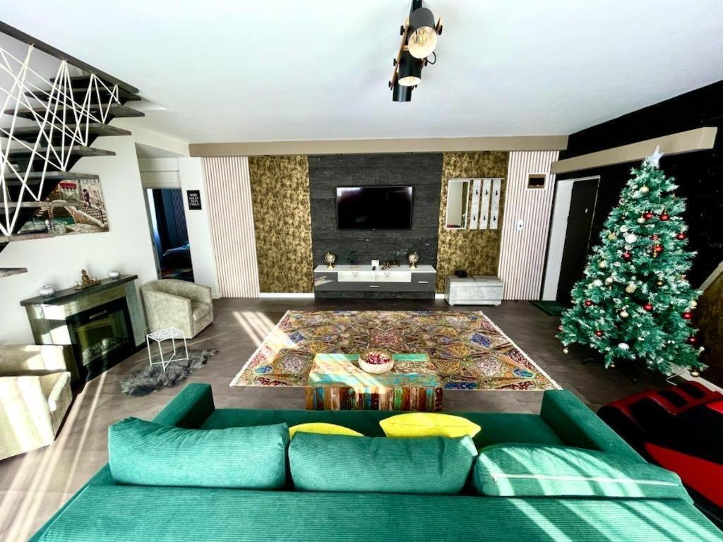 N & G Apartments Rîşnov エクステリア 写真