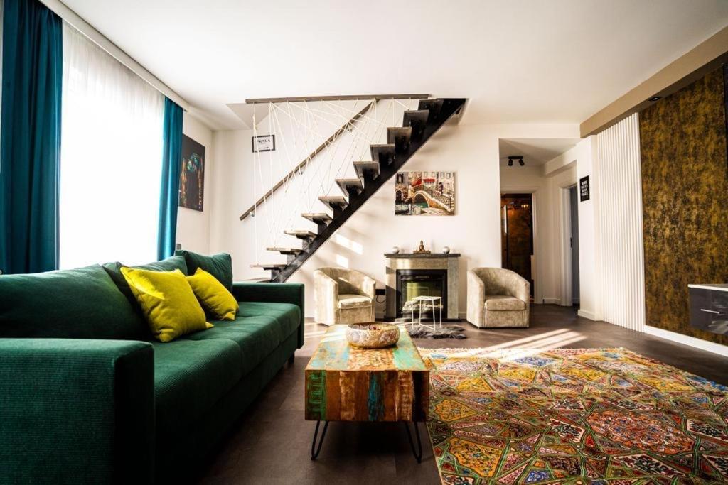 N & G Apartments Rîşnov エクステリア 写真