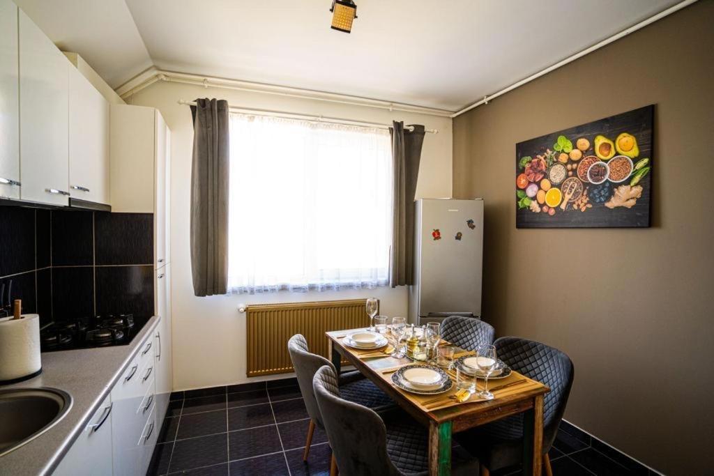 N & G Apartments Rîşnov エクステリア 写真